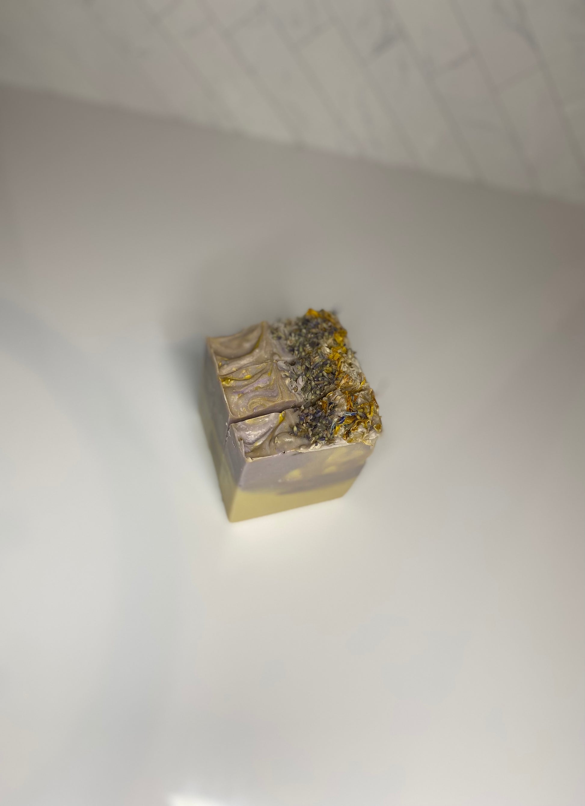 OOPS Chamomile Lavender Herbal Infused Body Bar ( Soap ) ALuxeBeauti